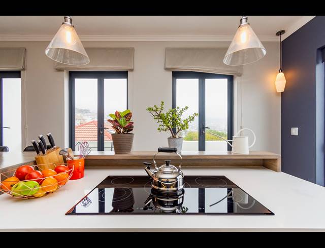 2 BEDROOM APARTMENT FOR SALE IN VREDEHOEK
